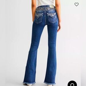 EUC Miss Me High Rise Flare Stretch Jean